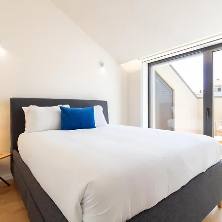 Coastal 3br Duplex W Terrace By Lovelystay