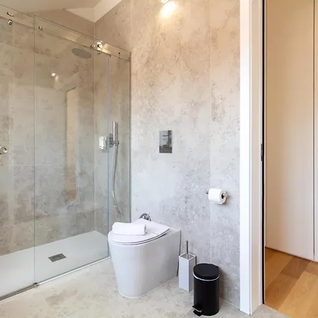 Apartamento Coastal 3br Duplex W Terrace By Lovelystay *