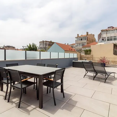 Coastal 3br Duplex W Terrace By Lovelystay