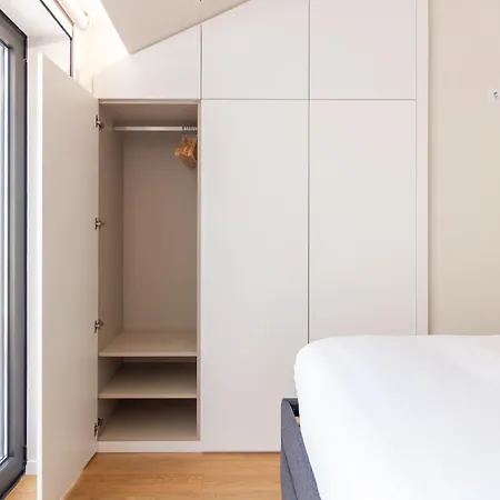 Coastal 3br Duplex W Terrace By Lovelystay *